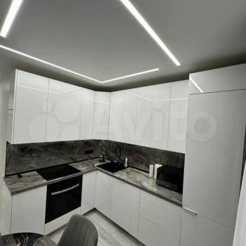 Продается 1-комнатная квартира, 37 м²