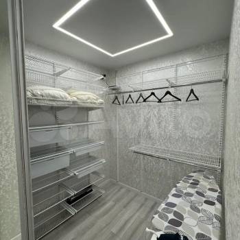 Продается 1-комнатная квартира, 37 м²