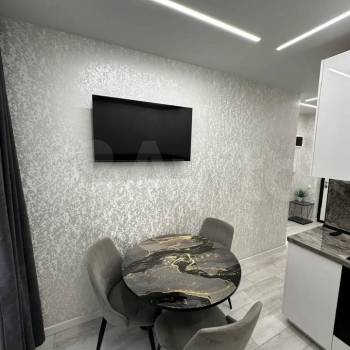 Продается 1-комнатная квартира, 37 м²