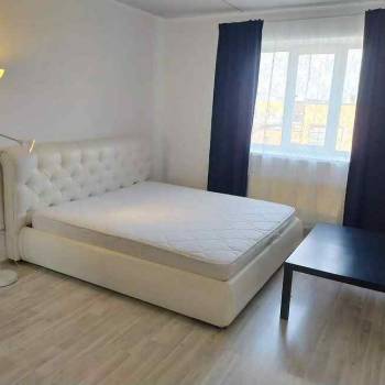 Сдается 1-комнатная квартира, 41,8 м²