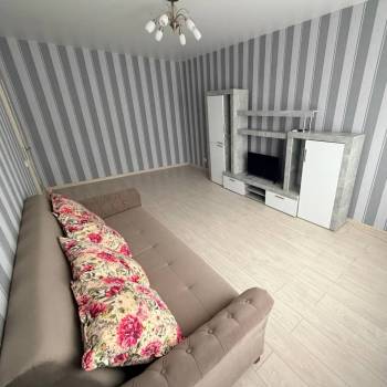 Сдается 2-х комнатная квартира, 65 м²