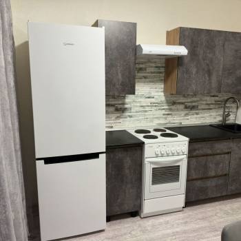 Продается 1-комнатная квартира, 37,8 м²