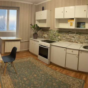 Сдается 1-комнатная квартира, 42 м²