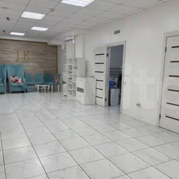 Продается Нежилое помещение, 82 м²