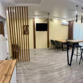 Продается 2-х комнатная квартира, 76 м²