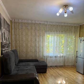 Сдается 1-комнатная квартира, 40 м²