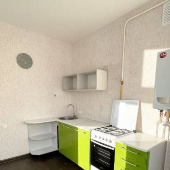 Продается 1-комнатная квартира, 37 м²