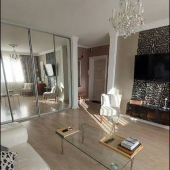 Продается 3-х комнатная квартира, 63 м²