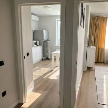 Продается 1-комнатная квартира, 38 м²