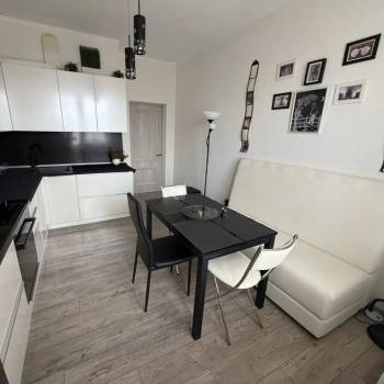 Сдается 1-комнатная квартира, 48 м²