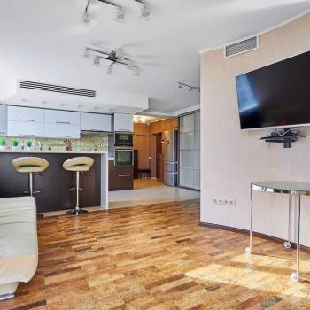 Сдается 2-х комнатная квартира, 80 м²