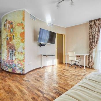 Сдается 2-х комнатная квартира, 80 м²