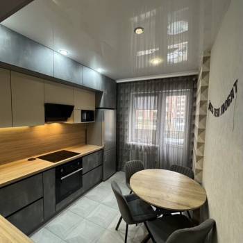 Сдается 2-х комнатная квартира, 60 м²