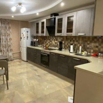 Сдается Многокомнатная квартира, 90,8 м²