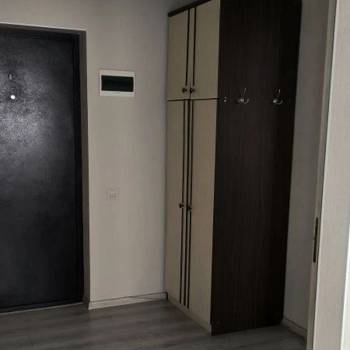 Продается 1-комнатная квартира, 39,8 м²