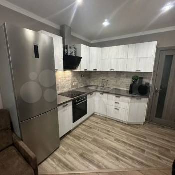 Продается 1-комнатная квартира, 46 м²