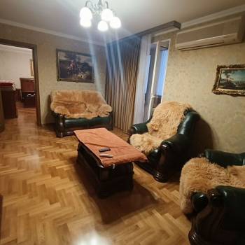 Продается Многокомнатная квартира, 122,4 м²