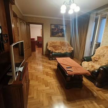Продается Многокомнатная квартира, 122,4 м²