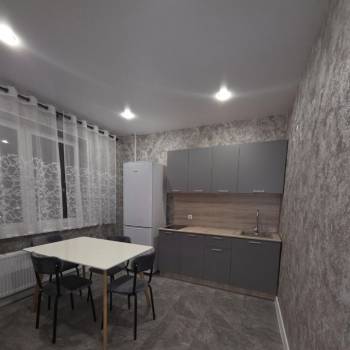 Сдается 2-х комнатная квартира, 65 м²