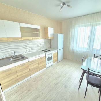 Сдается 1-комнатная квартира, 39 м²