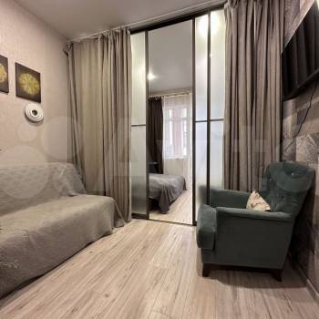 Продается 1-комнатная квартира, 47 м²