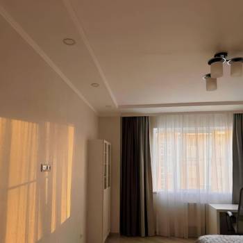Сдается 1-комнатная квартира, 53 м²