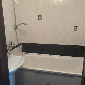 Продается 3-х комнатная квартира, 77 м²