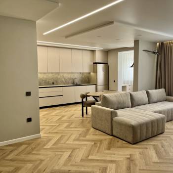 Продается 3-х комнатная квартира, 100 м²