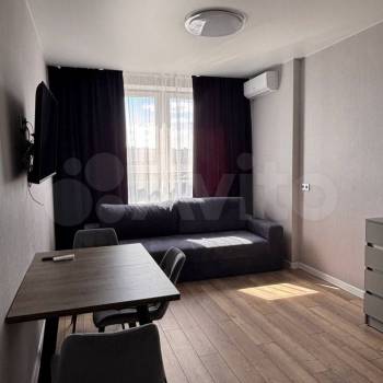 Сдается 1-комнатная квартира, 38 м²