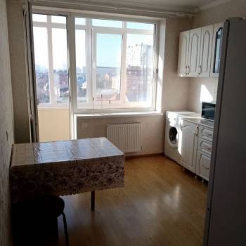 Продается 1-комнатная квартира, 35 м²