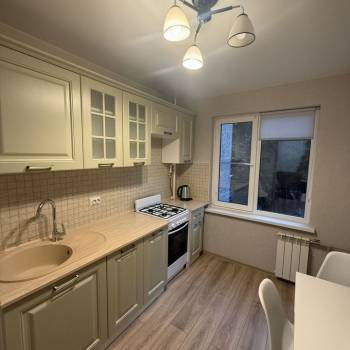 Сдается Многокомнатная квартира, 75 м²