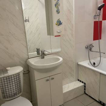 Сдается 1-комнатная квартира, 42 м²