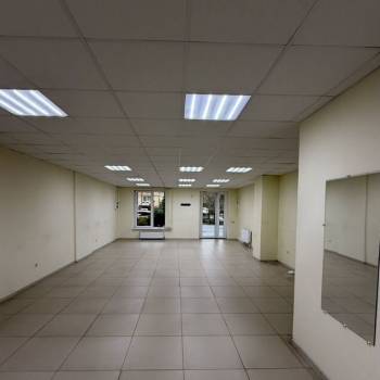 Продается Нежилое помещение, 90 м²