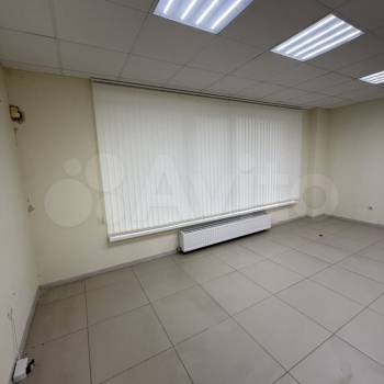 Продается Нежилое помещение, 90 м²