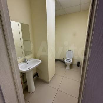 Продается Нежилое помещение, 90 м²
