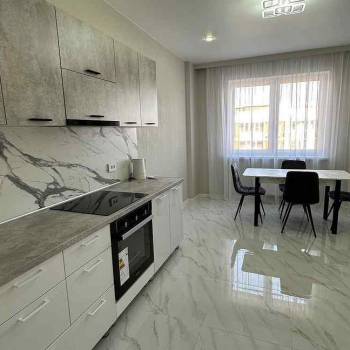 Сдается 1-комнатная квартира, 49,7 м²