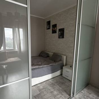 Сдается 1-комнатная квартира, 46 м²