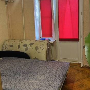 Продается Многокомнатная квартира, 77,2 м²