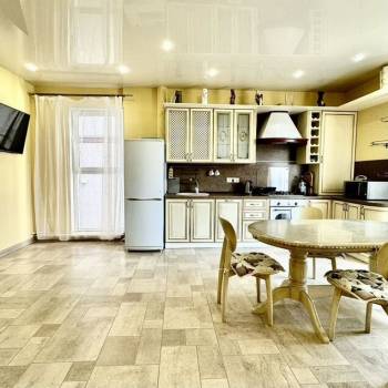 Продается 2-х комнатная квартира, 80 м²