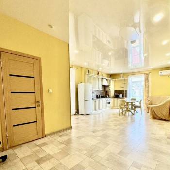 Продается 2-х комнатная квартира, 80 м²