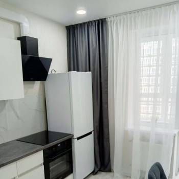 Продается 1-комнатная квартира, 35 м²