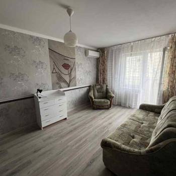 Сдается 1-комнатная квартира, 38 м²