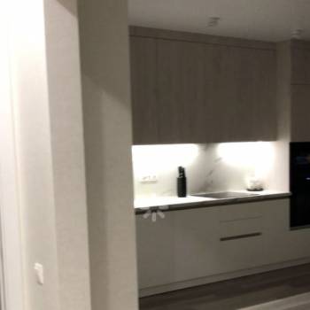 Сдается 1-комнатная квартира, 54 м²