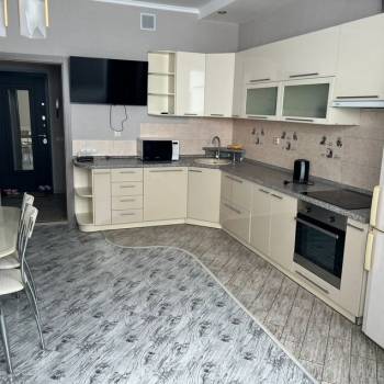 Сдается Многокомнатная квартира, 110 м²