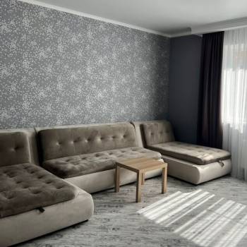 Сдается Многокомнатная квартира, 110 м²