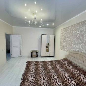 Сдается 1-комнатная квартира, 50 м²