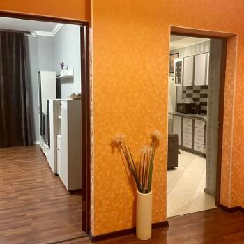 Сдается 1-комнатная квартира, 54 м²