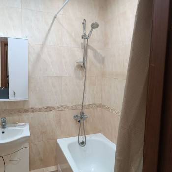 Сдается 1-комнатная квартира, 44 м²