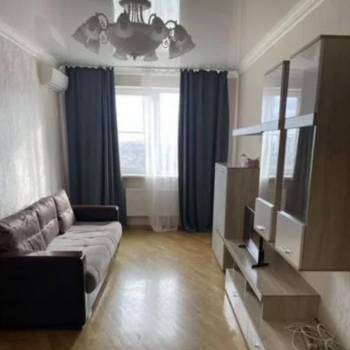 Сдается 1-комнатная квартира, 45 м²