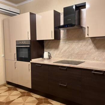 Сдается 1-комнатная квартира, 50 м²
